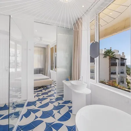 Ocean By Endless Sun I Modern Comfort, Sea View, Wi-fi, Parking, Heating