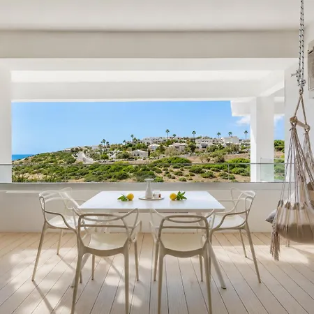 Ocean By Endless Sun I Modern Comfort, Sea View, Wi-fi, Parking, Heating *