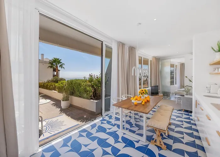 Ocean By Endless Sun I Modern Comfort, Sea View, Wi-fi, Parking, Heating *