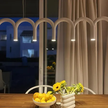 Ocean By Endless Sun I Modern Comfort, Sea View, Wi-fi, Parking, Heating Lejlighed *